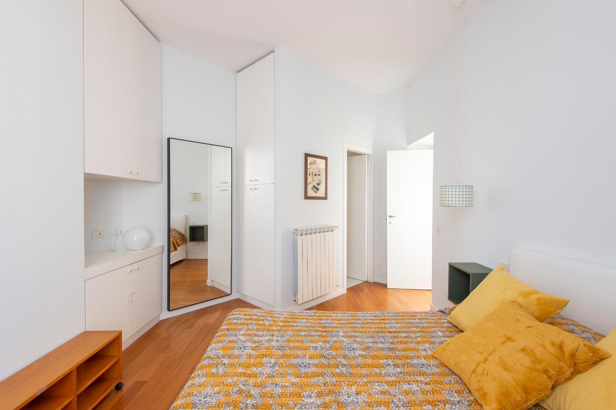 Luxury Auditorium Apartment Rom