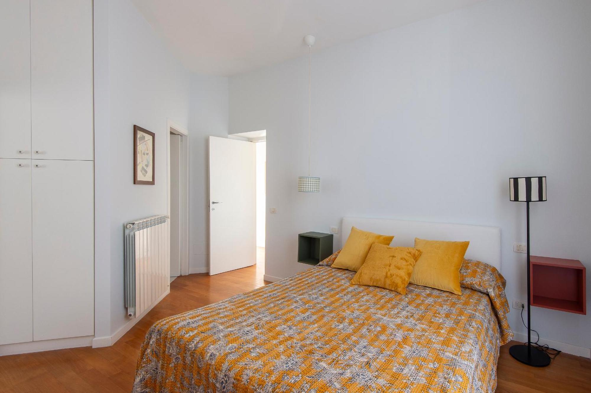 Luxury Auditorium Apartment *